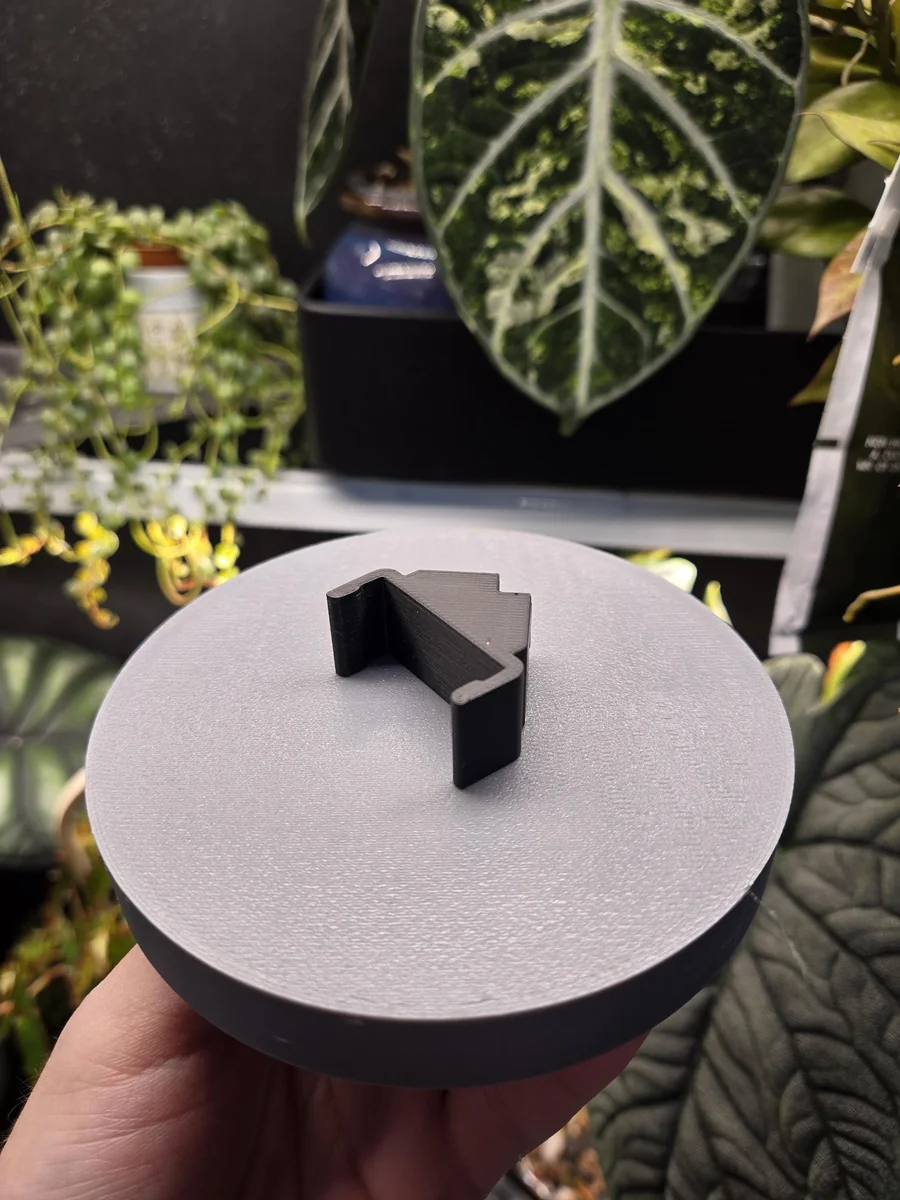 12 Pack Grow Light Corner Clips for IKEA Milsbo Cabinet – T8 LED Mounting Brackets - Image 1