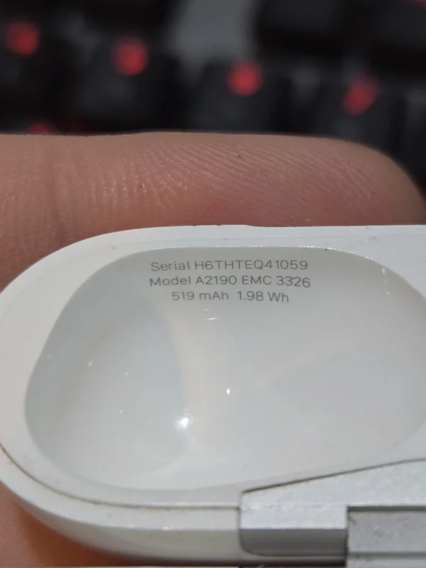 Replacement Charging Case for AirPods Pro 1st Gen A2190 - Used White - Image 4